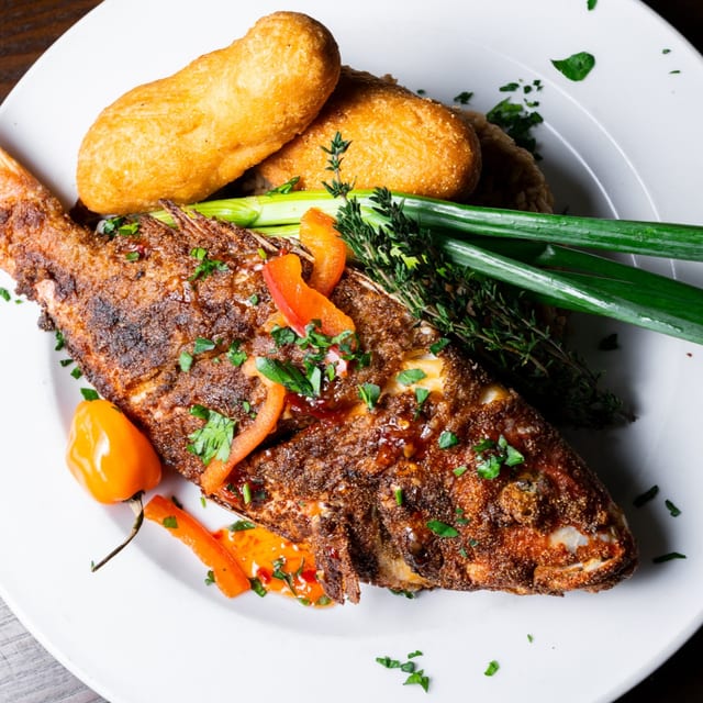 Red snapper - whole.